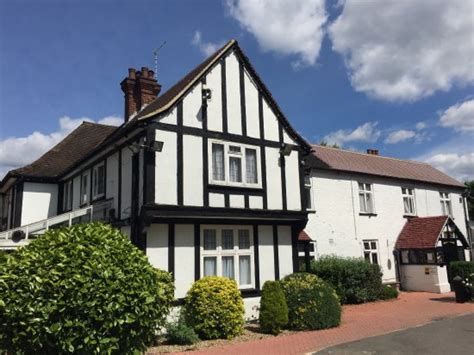 the tudor hotel ruislip